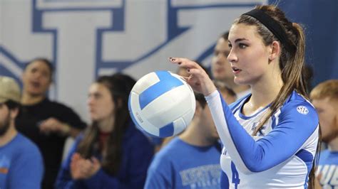 No. 16 UK Volleyball Sweeps Aggies