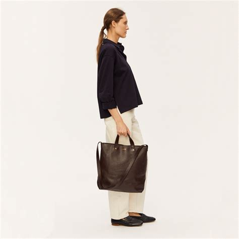 Vito Vertical Shopper Bag Grained Brown Molehill