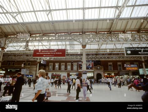 Train station in London Stock Photo - Alamy