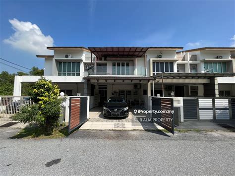 Partially Furnished Double Storey Terrace Sp Bandar Saujana Putra