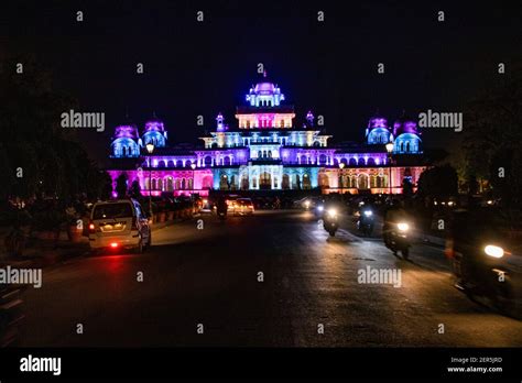 Albert hall museum at night Stock Photo - Alamy