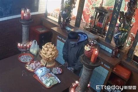 桃園男宮廟拜拜沒安好心 自製釣竿「釣」香油錢1800元 Ettoday社會新聞 Ettoday新聞雲