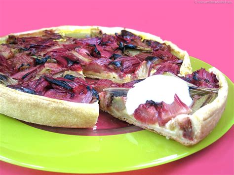 Tarte La Rhubarbe La Recette Illustr E Meilleurduchef The Best