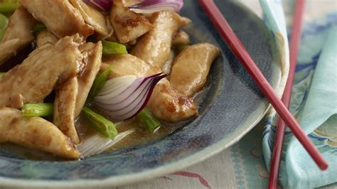 Braised Chicken With Spring Onion In Oyster Sauce Lee Kum Kee Uk