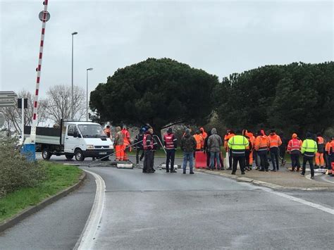 En Images Journée Port Mort à Saint Nazaire Le Pont Bloqué Par