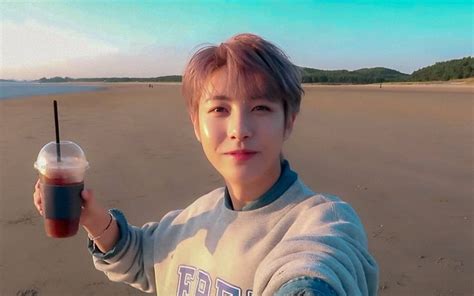 The Th Sense Huang Renjun Performance Artist Winwin Landscape