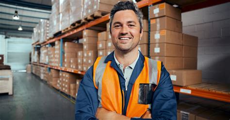 4 Tips To Becoming A Warehouse Supervisor