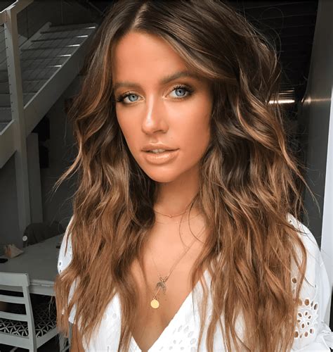 Sun Kissed Highlights For Brunette Beauties This Summer