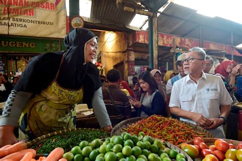 Foto Mendag Zulhas Pantau Harga Dan Stok Bapok Di Pasar Blauran I Salatiga