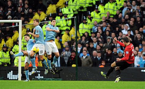 Manchester United Dugout United Wins A Thrilling Manchester Derby