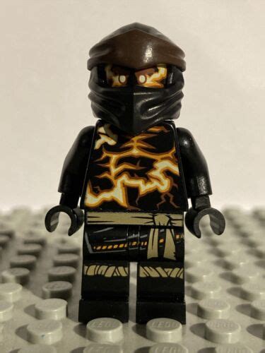 Lego Minifigure Ninjago Njo612 Cole Spinjitzu Burst Master Of The