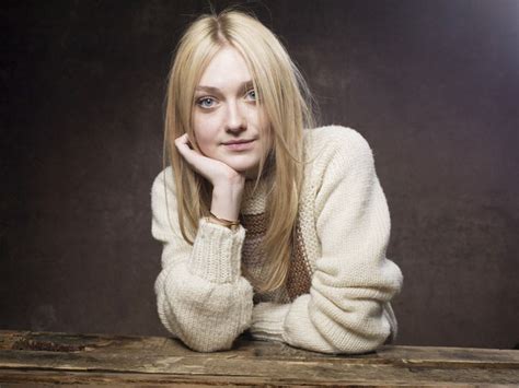 Dakota Fanning Nude Scene Featured In Very Good Girls National Post