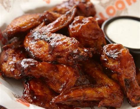 Hooters Irresistible Daytona Wings The Restaurant Recipe Blog