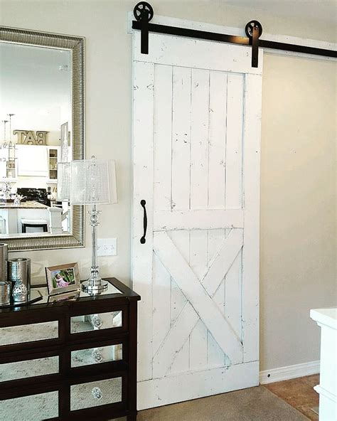 Distressed White Barn Door Barn Proscostu