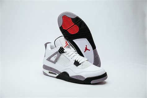 Air Jordan 4 Retro Cement Allsoledout