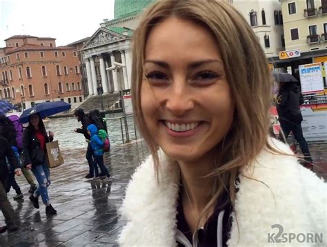 Emma Lovett Amateur SexTape From A Vacation In Venice FullHD