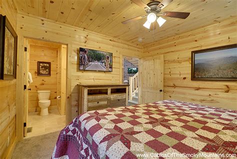 Gatlinburg Cabin Rentals: Gatlinburg Falls Resort