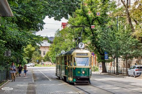 Tak Nasza Ksi Niczka Prezentuje Si Na Ulicach Krakowa