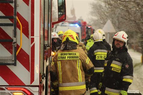 Zderzenie trzech samochodów na DK19