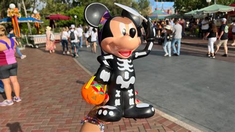 New Mickey Mouse Skeleton Popcorn Bucket Arrives at Disneyland Park for ...