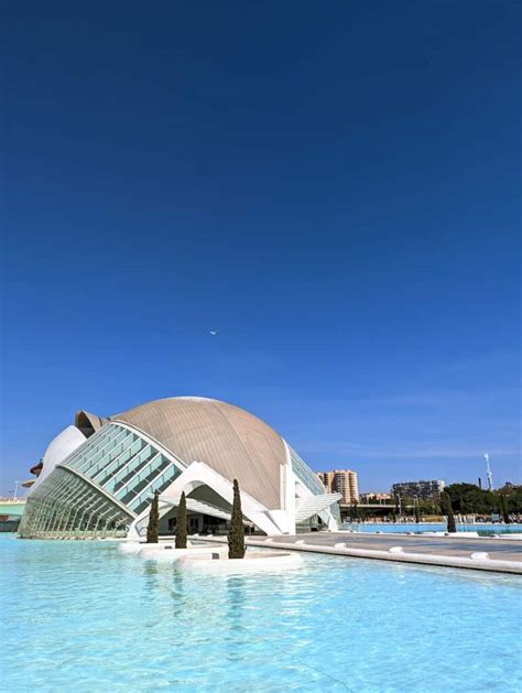 Ultimate Guide to the Weather in Valencia (Month by Month)