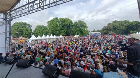 Foto Deklarasi Dukungan Ke Prabowo Gibran Warga Desa Sawangan Subang