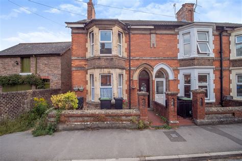 3 Bedroom End Of Terrace House For Sale In Culliford Road South