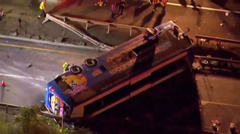 New Jersey Turnpike Accident Two Dead And 17 Hurt After Megabus Flips