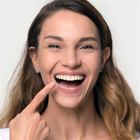 Beneficios De Una Limpieza Dental — Centro Dental Bailén Doctoras Díaz