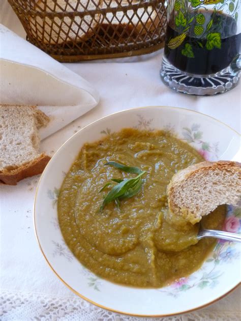 Green Split Pea Soup ~ Erbsensuppe | diplomatickitchen