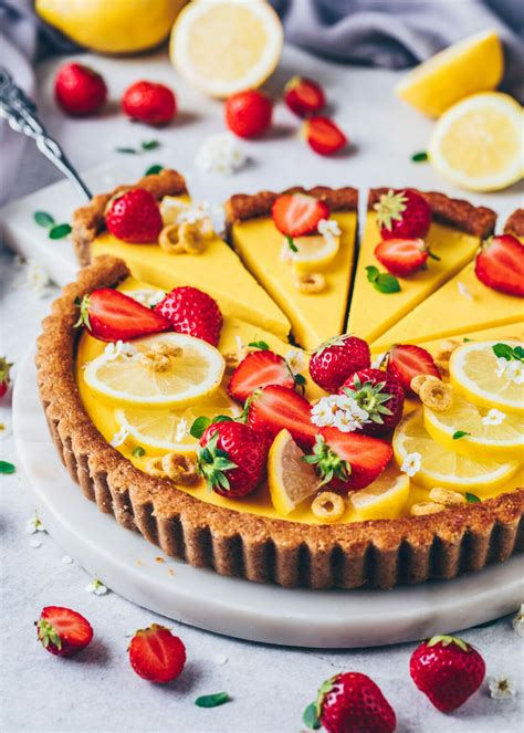 Zitronen Tarte Mit Erdbeeren Vegan Glutenfrei Bianca Zapatka Rezepte