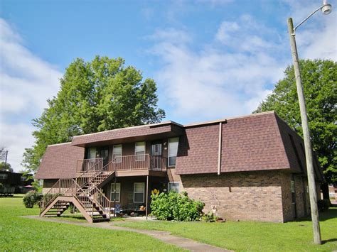 Photo Tour – Country Club Apartments