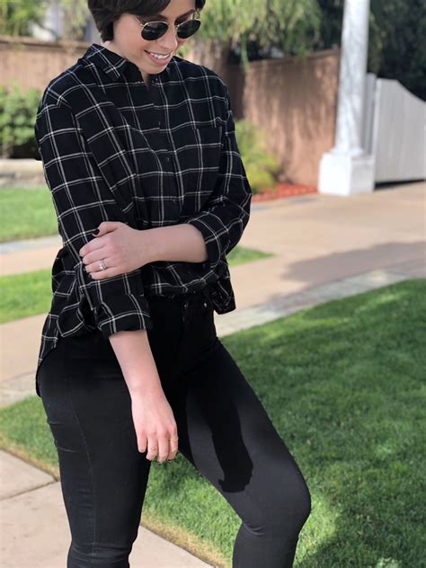 Simple in Black
