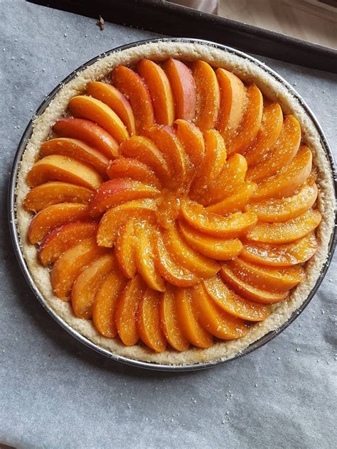 Tarte aux abricots crème damande et pistache sans beurre ni matière