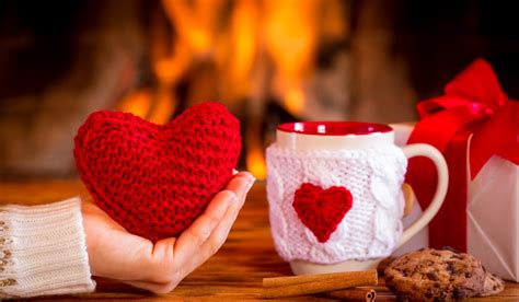 Valentines Day Fireplace Decor Ideas And Mantel Decorations