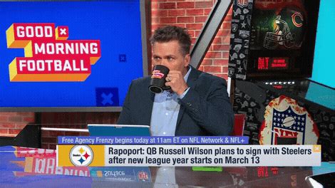 Russell Wilson Nfl By Gmfb