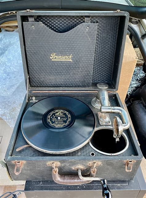 1920s Brunswick 102 Portable Phonograph Victrola Hand Reverb