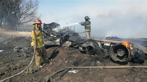 Explota Pipa De Gas Cargada Con Mil Litros De Combustible En