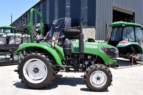 Tractor 30 Hp 4x4 Doble Tracción Con 3 Puntos Tipo Hanomag Agroads