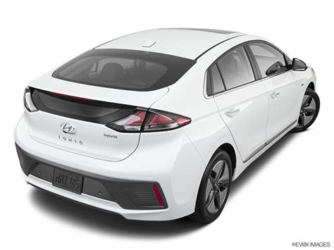 2021 Hyundai Ioniq Hybrid Reviews Price Specs Photos And Trims