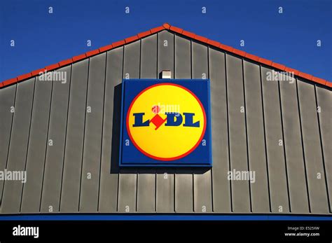 Lidl logo Fotos und Bildmaterial in hoher Auflösung Alamy