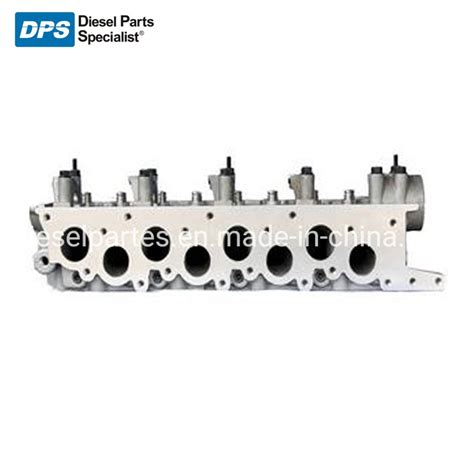 22100 42700 MD185926 4D56 Cylinder Head For Mitsubishi L200 Pajero