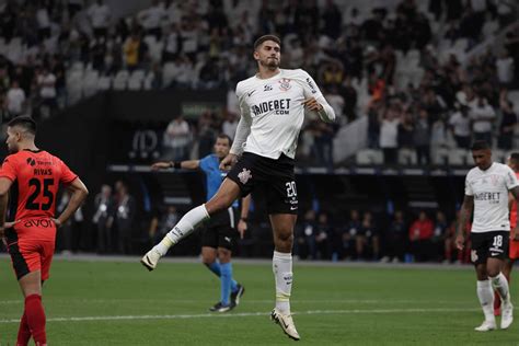 Escalações De Corinthians X Racing Club De Montevideo - Corinthians x Racing Montevideo Palpites, Apostas e Escalações