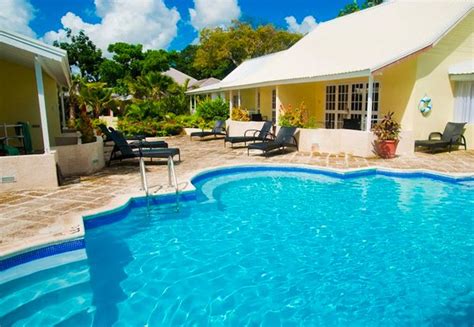 BARBADOS - Island Inn Hotel 35% Airline Staff Discount