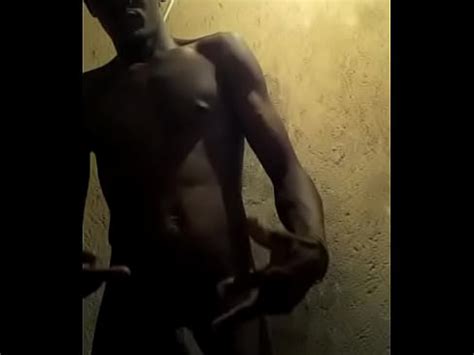 Pretinho Mostrando A Pika XVIDEOS