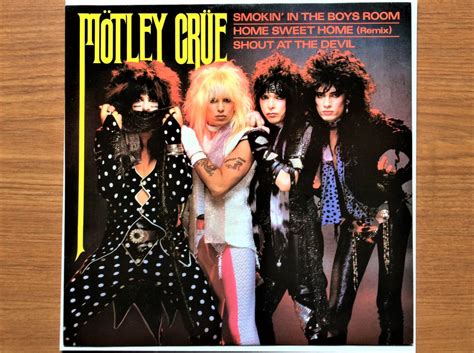 Yahoo Motley Crue