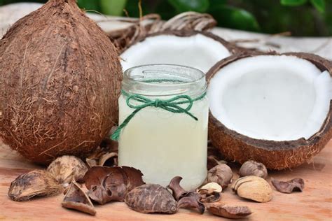 20 Bienfaits De Lhuile De Coco NYBeauty Care