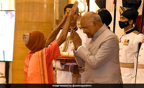 102 Year Old Padma Awardee Blesses President Kovind Pic Wins Hearts