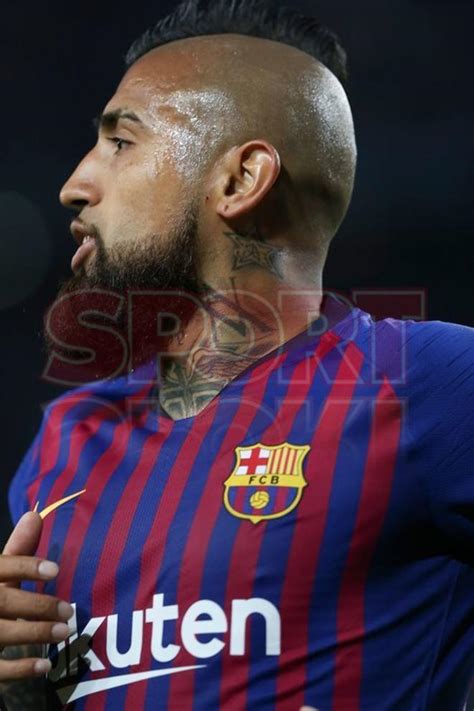 Fotos La trayectoria de Arturo Vidal en el FC Barcelona en imágenes