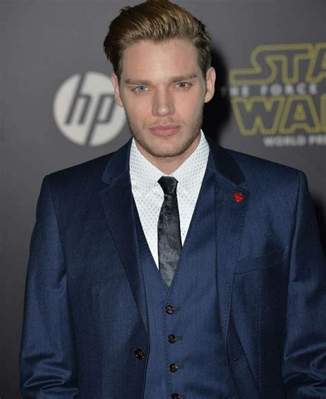 Pin De Kori Kitten En Dominic Sherwood Chicas Rubias Famosos